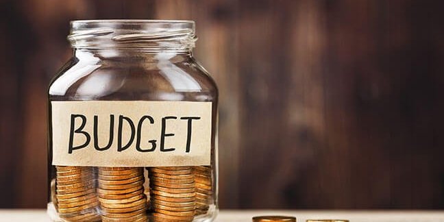 Cash_Makes_Spending_Real_and_That_Is_Exactly.max-800x600