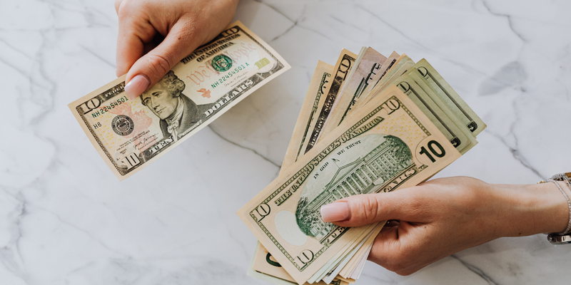 Cash stable at 7 payments per month for Americans