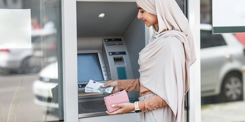 arab-atm-1140x750_4GGmw2C.original (1)